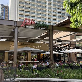 Liliha Bakery - Bakeries Near Me - Honolulu, Hawaii