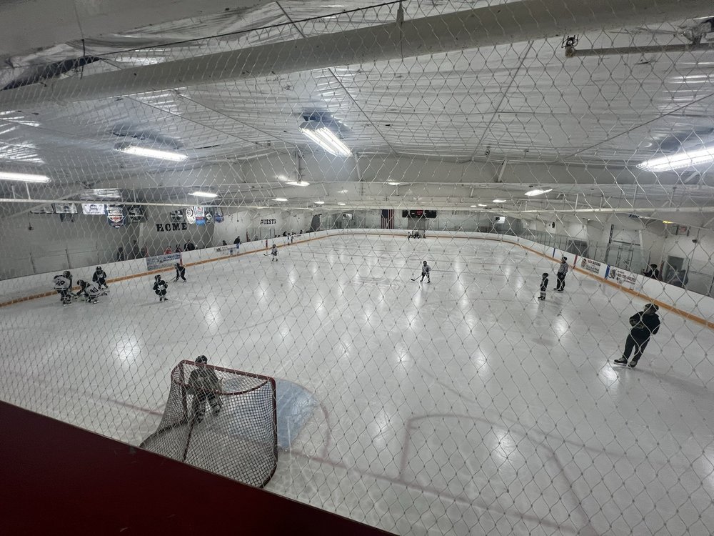 HOT SHOT ICE ARENA Updated September 2024 29860 N Skokie Hwy, Lake