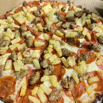 Palisades Pizza - Yes we like pineapple on our pizza! - Pizza Near Me - Pacific Palisades, California Palisades Pizza - Yes we like pineapple on our pizza! - Pizza Near Me - Pacific Palisades, California