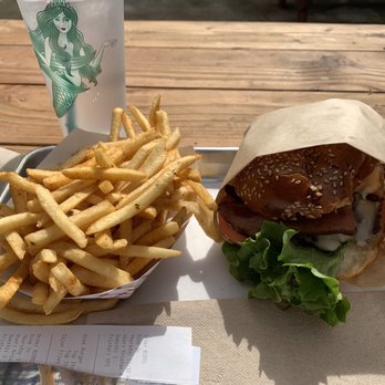 Acme Burger - Burgers Near Me - Cotati, California