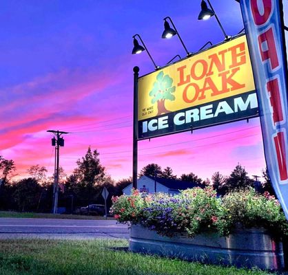 Lone Oak Ice Cream by null