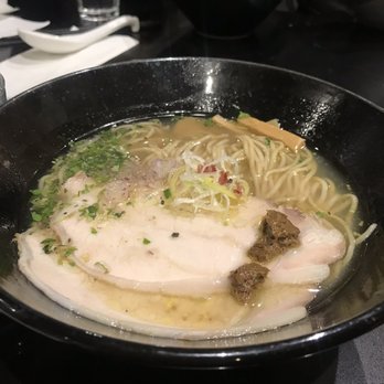 Konjiki Ramen - Mild clam broth with white truffle sauce - Ramen Near Me - Toronto, Ontario Konjiki Ramen - Mild clam broth with white truffle sauce - Ramen Near Me - Toronto, Ontario