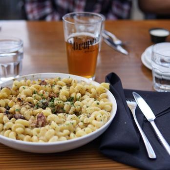 Viewpoint Brewing - Smoked Mac n cheese Gouda with pork belly and chorizo - Breweries Near Me - Del Mar, California Viewpoint Brewing - Smoked Mac n cheese Gouda with pork belly and chorizo - Breweries Near Me - Del Mar, California