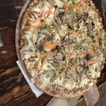 Paddle Hard Brewing - Thai pizza - Breweries Near Me - Grayling, Michigan