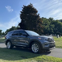 Franklin Car Wash - Ford Explorer King Ranch