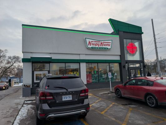 Krispy Kreme Doughnuts by null