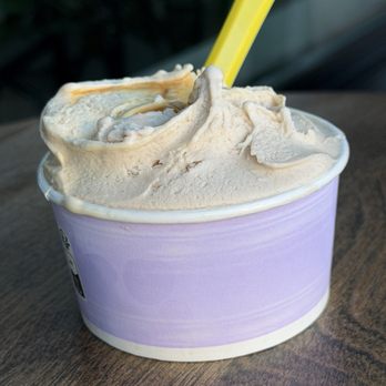 Medzo Gelato Bar - Salted Carmel Medium - Gelato Near Me - Tacoma, Washington Medzo Gelato Bar - Salted Carmel Medium - Gelato Near Me - Tacoma, Washington