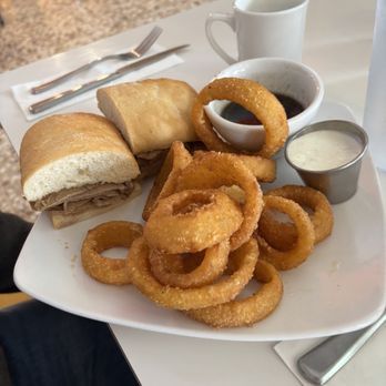 Latifs by Pedretti - French Dip sandwich and really good onion rings. - Diners Near Me - Turlock, California