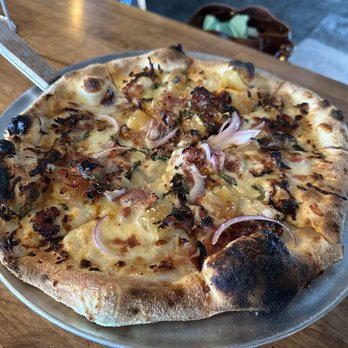 V Pizza - Amazing pizza - Pizza Near Me - Jacksonville Beach, Florida V Pizza - Amazing pizza - Pizza Near Me - Jacksonville Beach, Florida
