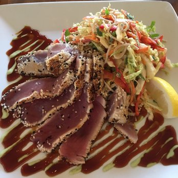 Zookers Restaurant - Ahi tuna - American Near Me - Carpinteria, California