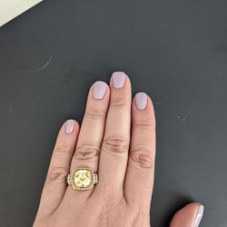 Boutique Nail Lounge - Really lovely manicure with a lilac gel polish.