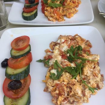 Lavin's - Cafes Near Me - Munich, BY