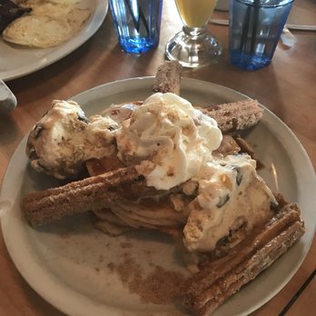 Brownstone Pancake Factory - Breakfast & Brunch Near Me - Edgewater, New Jersey