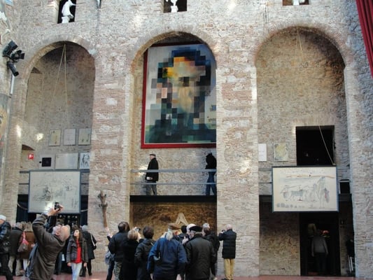 Dalí Theatre-Museum by null