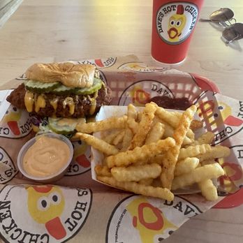 Dave's Hot Chicken - Dave's #Dave's #4 1 Slider with Fries - Halal Near Me - Phoenix, Arizona