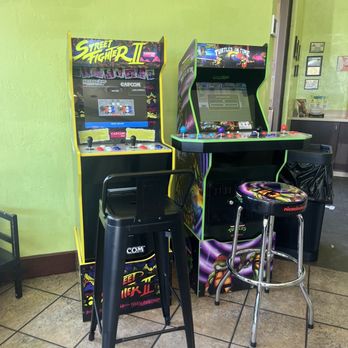 Yogurt On The Rocks - two arcade machines - Ice Cream & Frozen Yogurt Near Me - San Diego, California
