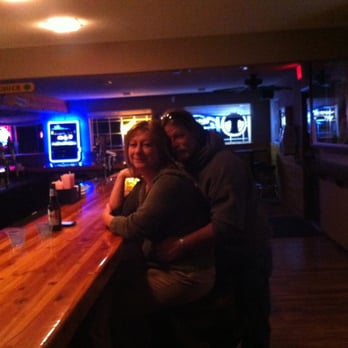 The Oakroom Bar - Fun at the bar - Bars Near Me - Oakhurst, California