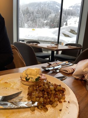 The Velvet Restaurant and Lounge by null