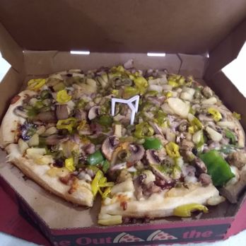Pizza Hut - Hand-tossed crust with BBQ sauce, chicken sausage, beef, and 8  other toppings - not a fan of the pesto on it - Pizza Near Me - Noblesville, Indiana