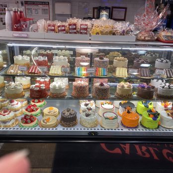 Carlo's Bakery - Bakeries Near Me - Hoboken, New Jersey