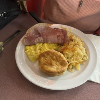 Moore Street Café - Ham, eggs, biscuit - Cafes Near Me - Richmond, Virginia Moore Street Café - Ham, eggs, biscuit - Cafes Near Me - Richmond, Virginia