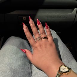 Acrylic nails