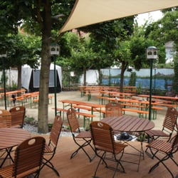 Zum Karpfen - Biergarten