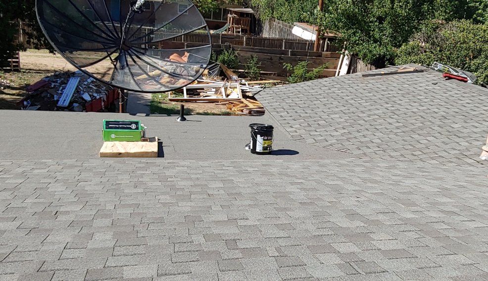 Slide of 806 Roofing and Construction