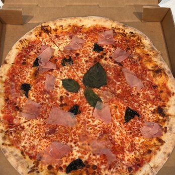GRAZIE Pizzeria - Excellent pizza. - Italian Near Me - Manor, Texas