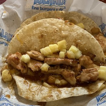 Islands Restaurant - Yalu tacos - Burgers Near Me - Temecula, California