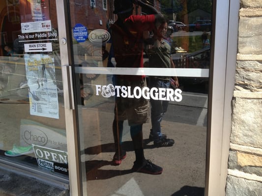 Footsloggers by null