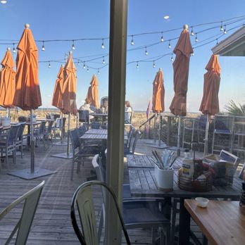 The Deck - Ambiance - New American Near Me - Tybee Island, Georgia The Deck - Ambiance - New American Near Me - Tybee Island, Georgia
