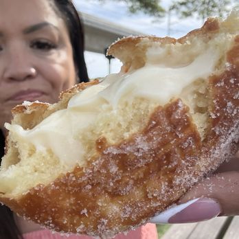 Leonard's Pearlridge Malasada Mobile - Custard - Desserts Near Me - Aiea, Hawaii Leonard's Pearlridge Malasada Mobile - Custard - Desserts Near Me - Aiea, Hawaii
