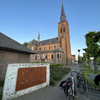 De Wilg - The location next to the village church in De Mortel, NL - Diners Near Me - De Mortel, New Brunswick