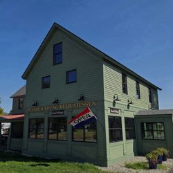 Wylde & Young Delicatessen - Exterior
