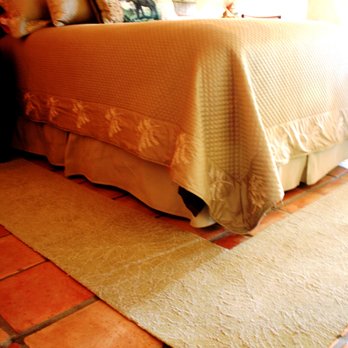elg design - FLOR carpet tiles were used just around the perimeter of the bed, where needed & easy to reach for cleaning. West LA home. - Interior Design Near Me elg design - FLOR carpet tiles were used just around the perimeter of the bed, where needed & easy to reach for cleaning. West LA home. - Interior Design Near Me