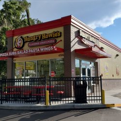 Hungry Howie's Pizza & Subs - Front Entrance