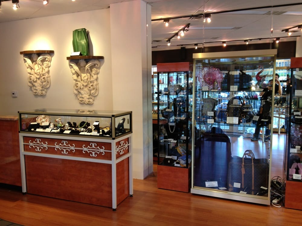 HIGH END RESALE Updated October 2024 10 Reviews 813 Hornby Street