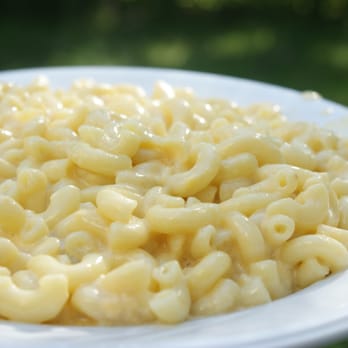 This Little Piggy Catering - a plate of macaroni and cheese - Caterers Near Me This Little Piggy Catering - a plate of macaroni and cheese - Caterers Near Me