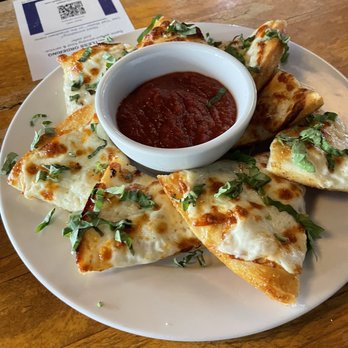 Blue Line Pizza - Garlic bread - Pizza Near Me - Burlingame, California