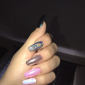 Decor Nails & Lashes - Chrome acrylic with pearls ! Thao, you're amazing! - Nail Salons Near Me - El Cajon, California