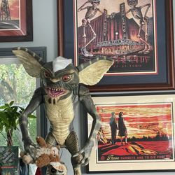 Love the decor!