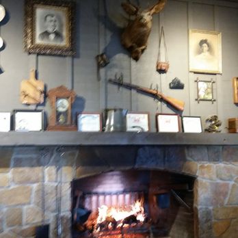 Cracker Barrel Old Country Store - Fireplace and Interior - American Near Me - Saint Robert, Missouri Cracker Barrel Old Country Store - Fireplace and Interior - American Near Me - Saint Robert, Missouri