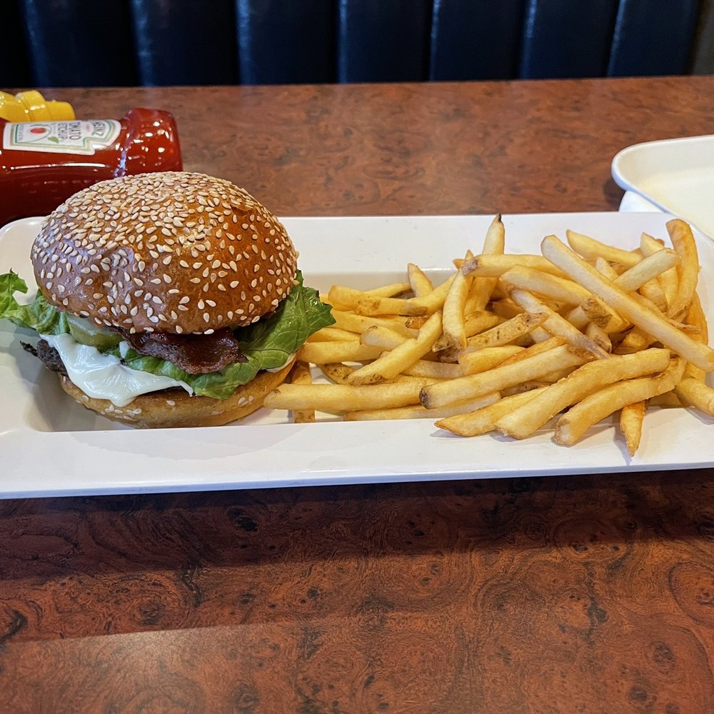Hell yes this place is good. In town from Southern California and this place is worth it. Hell yes this place is good. In town from Southern California and this place is worth it.