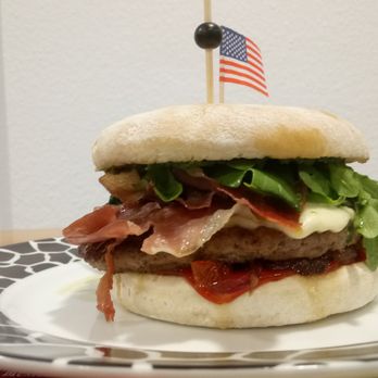 The Wolff´s Diner - The Wolff´s Diner - Unser Italian Burger - American Near Me - Düren, NW The Wolff´s Diner - The Wolff´s Diner - Unser Italian Burger - American Near Me - Düren, NW