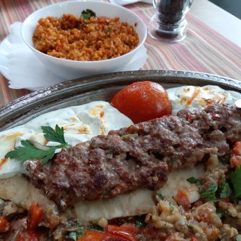 Tandure - Adana Kebab mit Auberginenmousse und Bulgur - Turkish Near Me - Hanover, NI