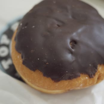 Top Pot Doughnuts - bavarian creme - Bakeries Near Me - Seattle, Washington Top Pot Doughnuts - bavarian creme - Bakeries Near Me - Seattle, Washington