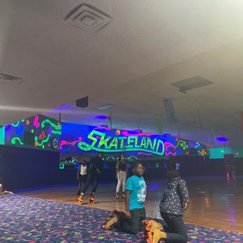 Red Bird Skateland - Skating Rinks Near Me - Duncanville, Texas Red Bird Skateland - Skating Rinks Near Me - Duncanville, Texas