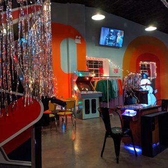 Happy Valley Arcade Bar - Inside - Bars Near Me - Beacon, New York