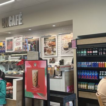 Barnes & Noble at the Veranda - Starbucks cafe - Bookstores Near Me - Concord, California